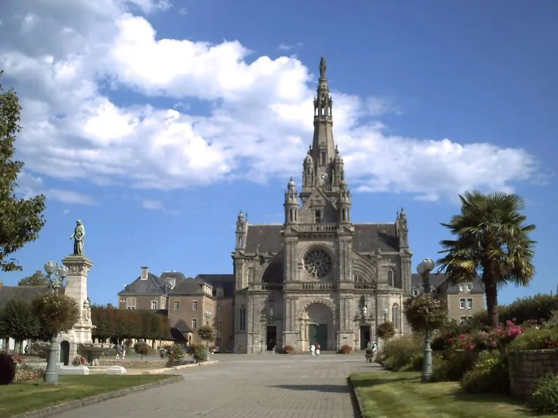 Čudesa kod Svetišta Sainte-Anne d'Auray, Bretanja