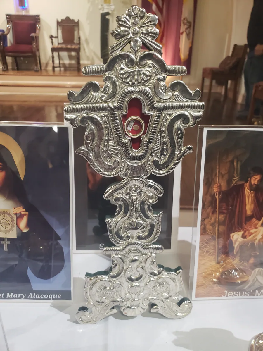 Mirisna tekućina — 67 godina iz tijela